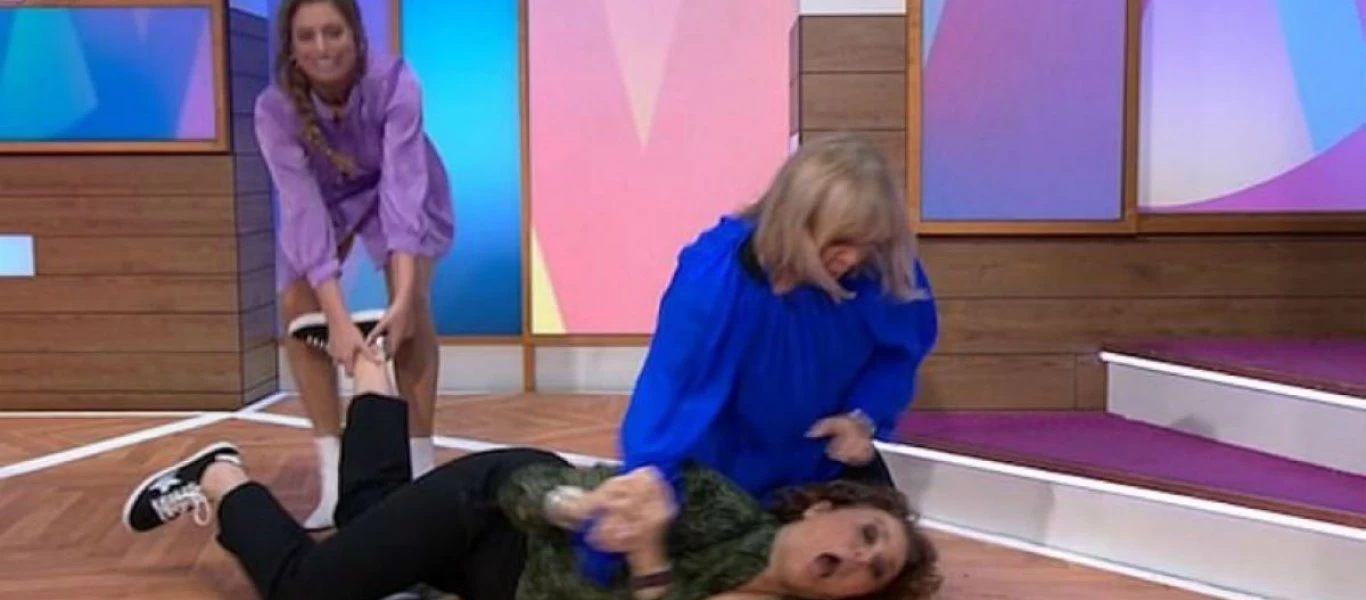 Βρετανία: Άγριο ξύλο σε πάνελ για «εκπαιδευτικούς» λόγους (βίντεο)